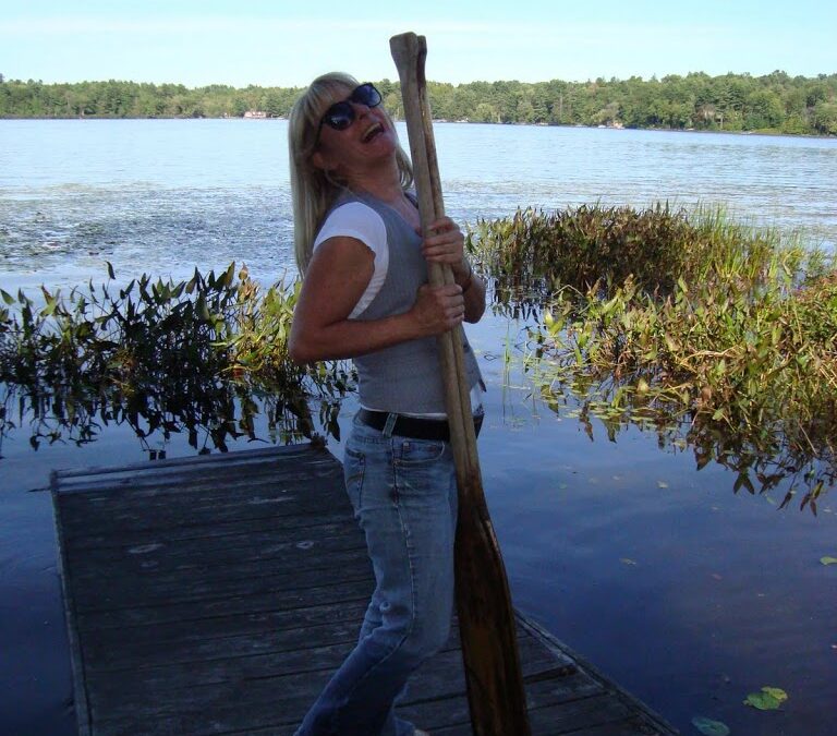 Susie-with-oars
